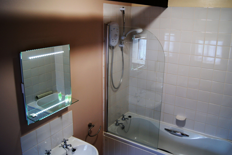 Bathroom 3, Rawcliffe House Farm, North Yorkshire