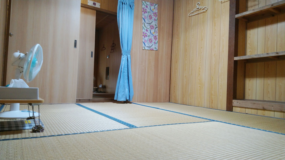 Bedroom 2, Kohamaso, Taketomi