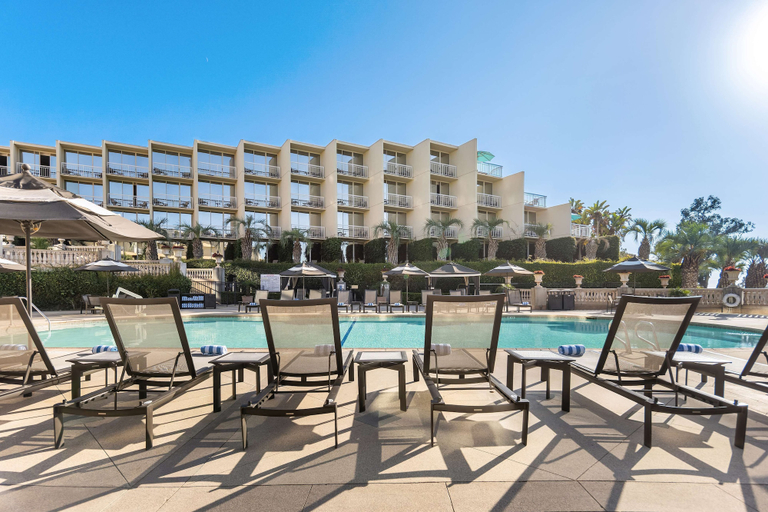 Exterior & Views 2, Hilton La Jolla Torrey Pines, San Diego