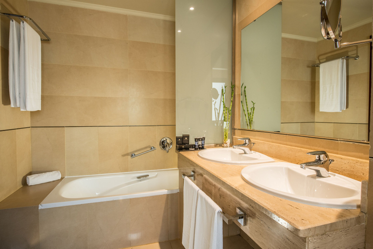 Bathroom 5, Hotel Badajoz Center, Badajoz