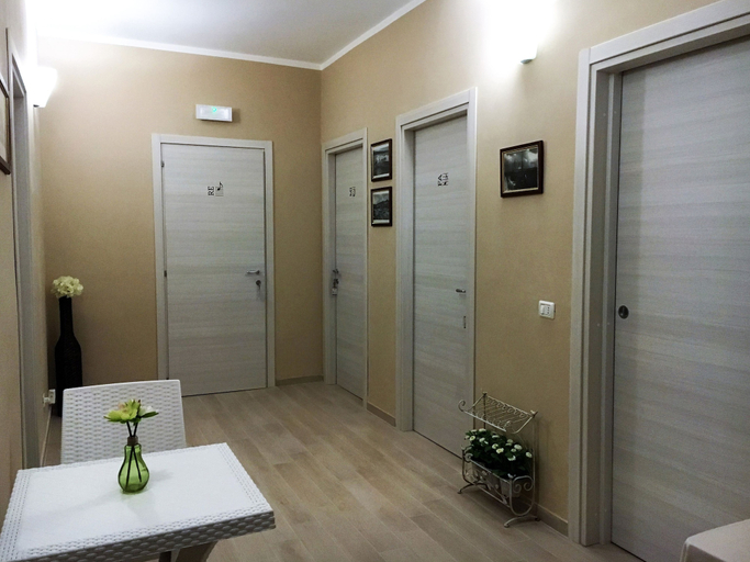 Bathroom 4, B&B Rossini, Foggia