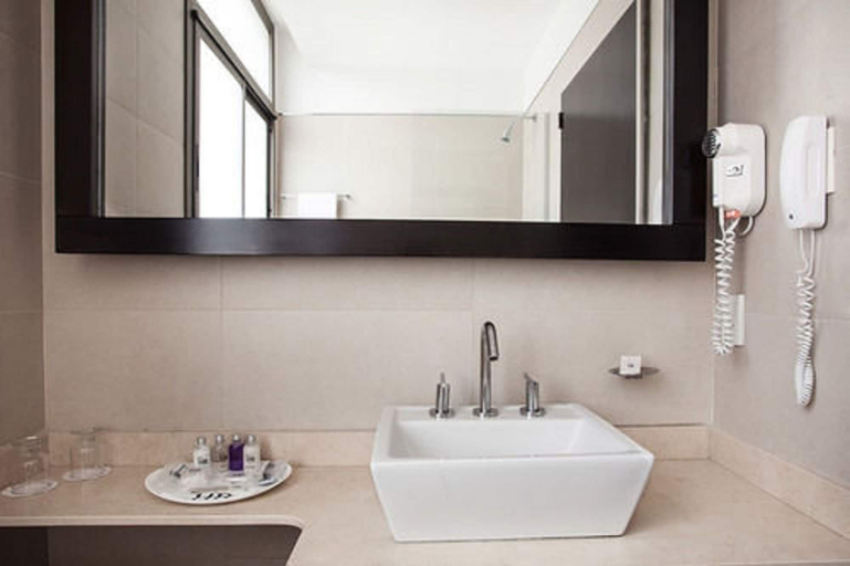 Bathroom 4, HR Luxor Buenos Aires, Distrito Federal
