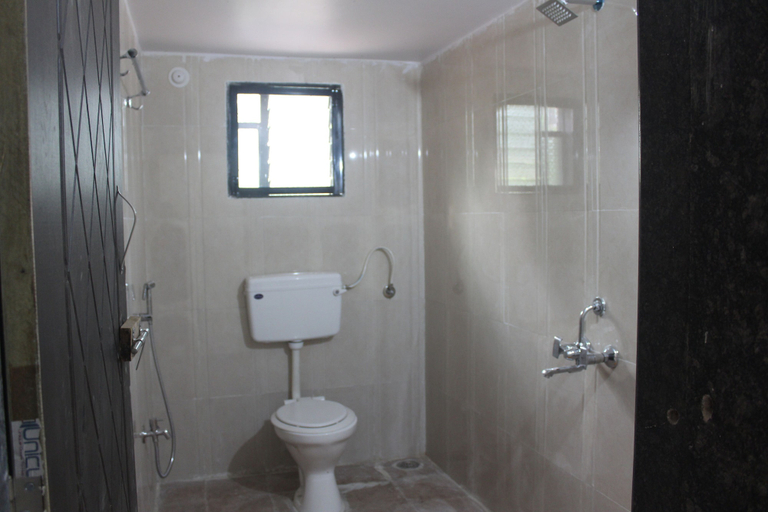 Bathroom 4, Mango Tree Farm, Raigarh