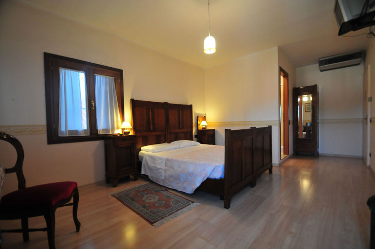 Bedroom 5, Locanda Sant'Anna, Venezia