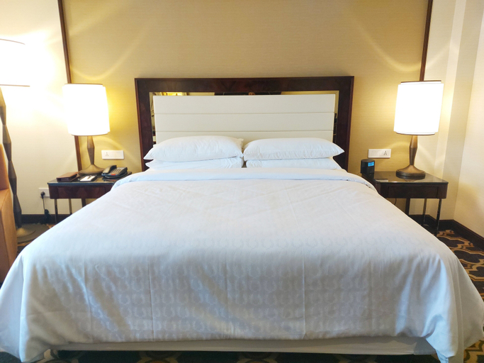Bedroom 4, Sheraton Grand Pune Bund Garden Hotel, Pune