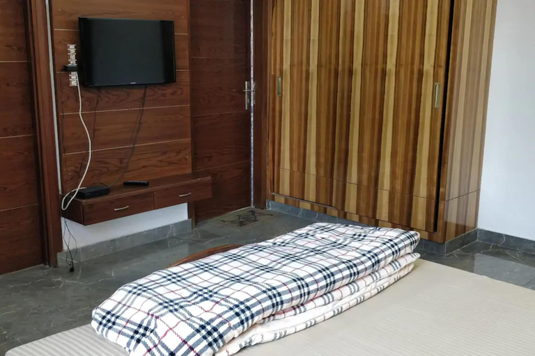 Bedroom 2, Guleria villa, Kangra