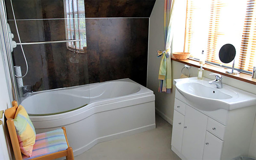 Bathroom, Westacre Lodge Self Catering Chalet, Perthshire and Kinross