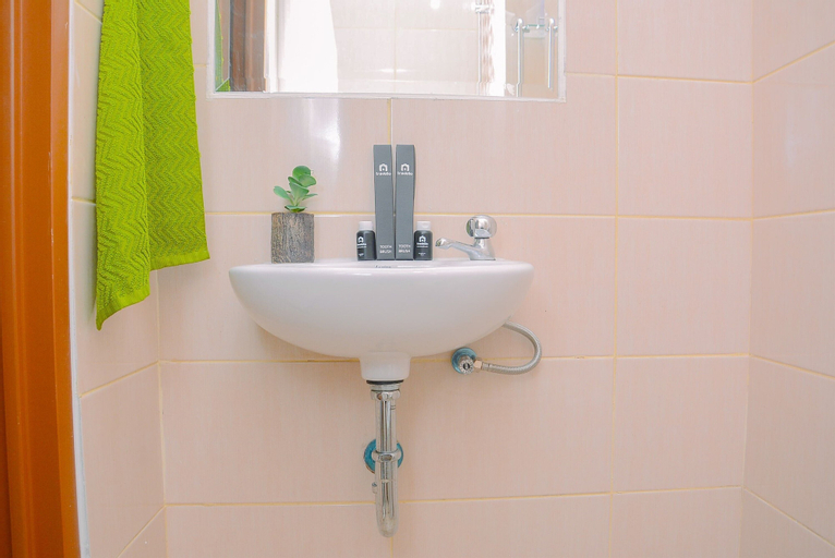 Bedroom 3, Stylish and Convenient Studio Dave Apartment, Depok