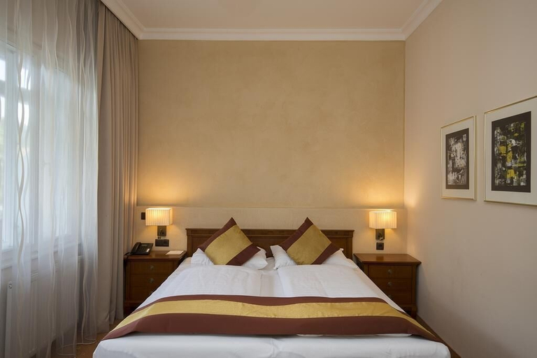 Bedroom 2, Hotel Sacher Baden, Baden
