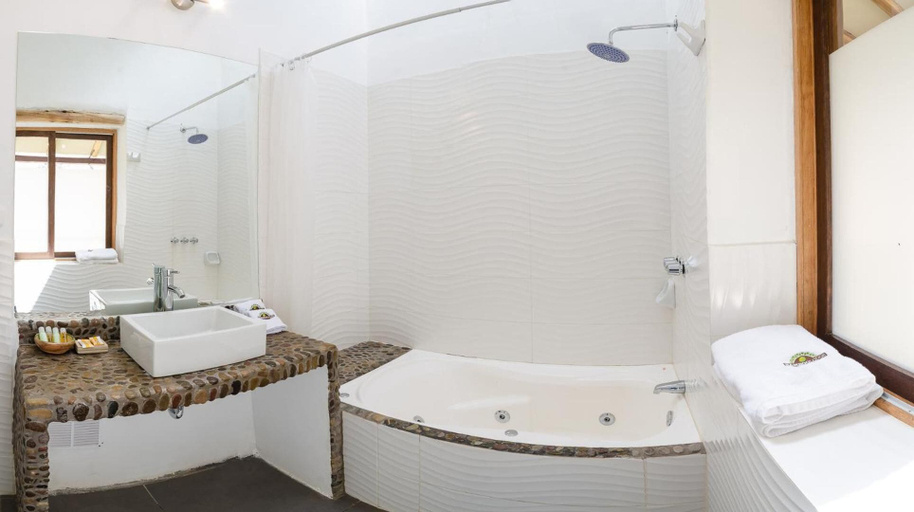 Bathroom 3, Bamboo Lodge Sacred Valley, Calca