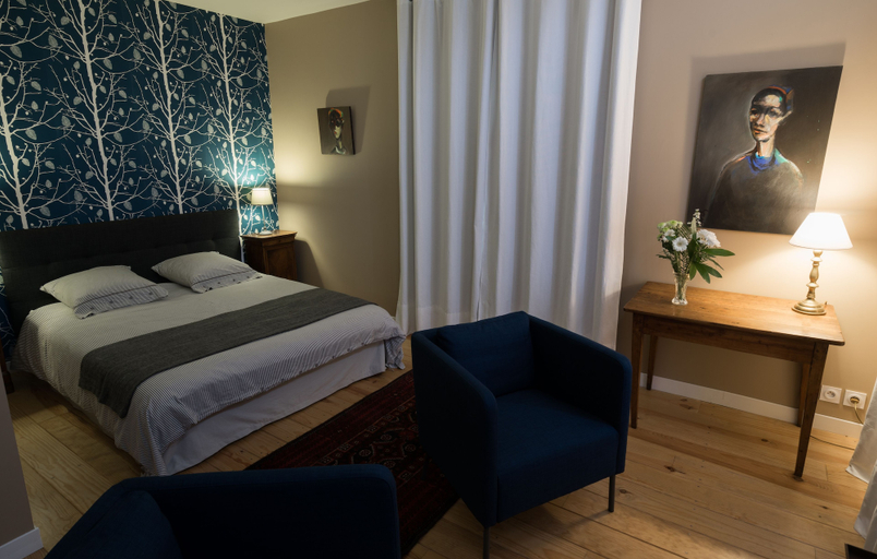 Bedroom 2, Chambre d'hôtes La Tillaie, Charente-Maritime