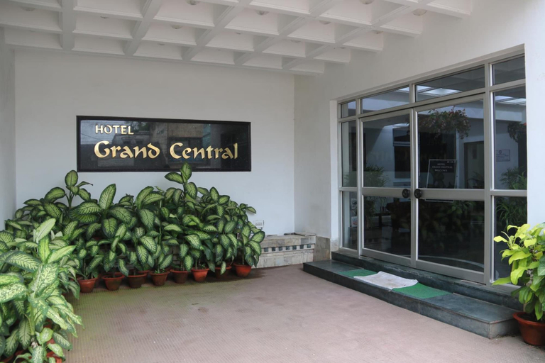 Exterior & Views 2, Hotel Grand central, Khordha