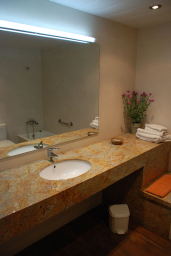 Bathroom 3, Hotel Pinxo, Girona
