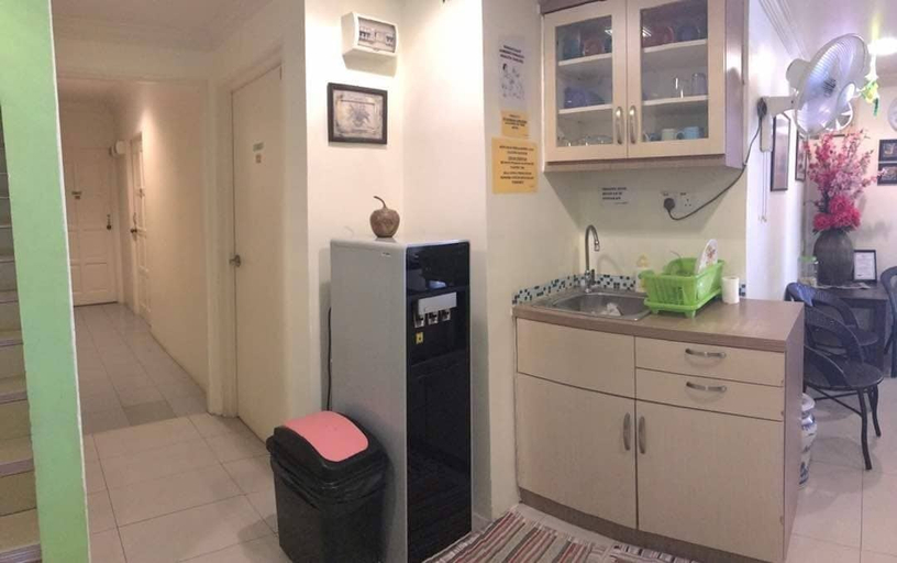 Others 4, Johan Travellers Lodge, Malacca City