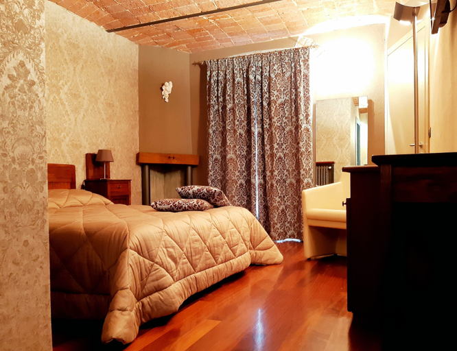 Bedroom 4, Red Wine - Guest House, Cuneo