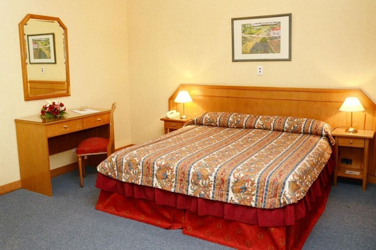 Bedroom 4, Hotel Astor, General Pueyrredón