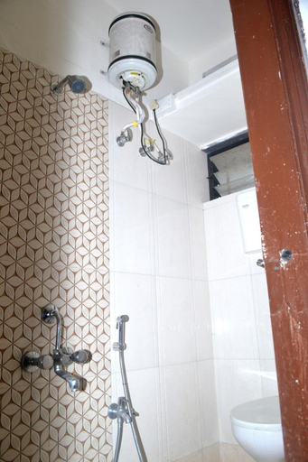 Bathroom 4, Kyriad Hotel Nashik, Nashik