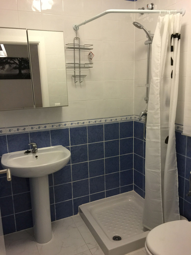 Bathroom 3, Casa Inmobahia - Gran Reserva 14, Girona