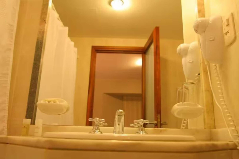 Bathroom 4, TIERRA MORA HOTEL BOUTIQUE, San Rafael