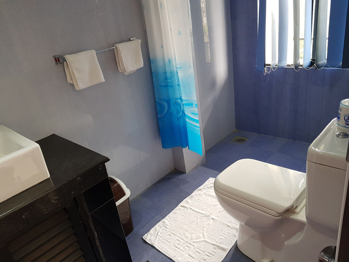Bathroom 3, Us Holiday Resort, Bandarawela