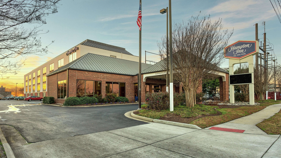 Exterior & Views 2, Hampton Inn Norfolk-Naval Base, Norfolk