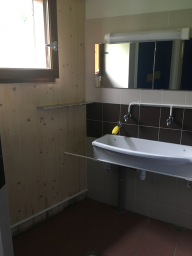Bathroom 4, Refuge des étangs de Bassiès - Hostel, Ariège