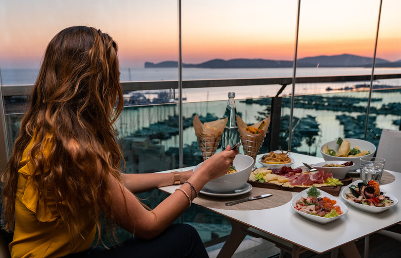 Food & Drinks 5, Hotel Catalunya, Sassari