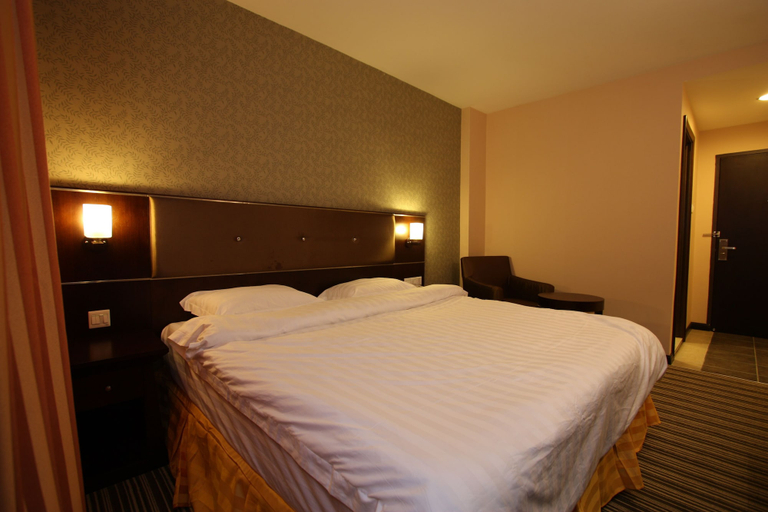 Bedroom 4, 1 City Hotel , Kota Kinabalu