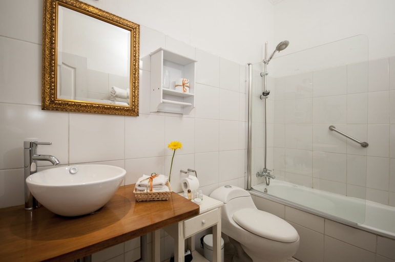 Bathroom 5, Hotel Boutique Acontraluz, Valparaíso