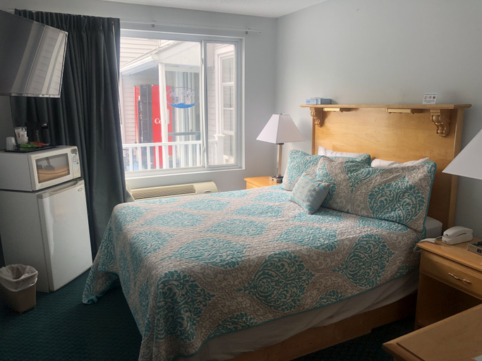 Bedroom 4, Atlantic House, Washington