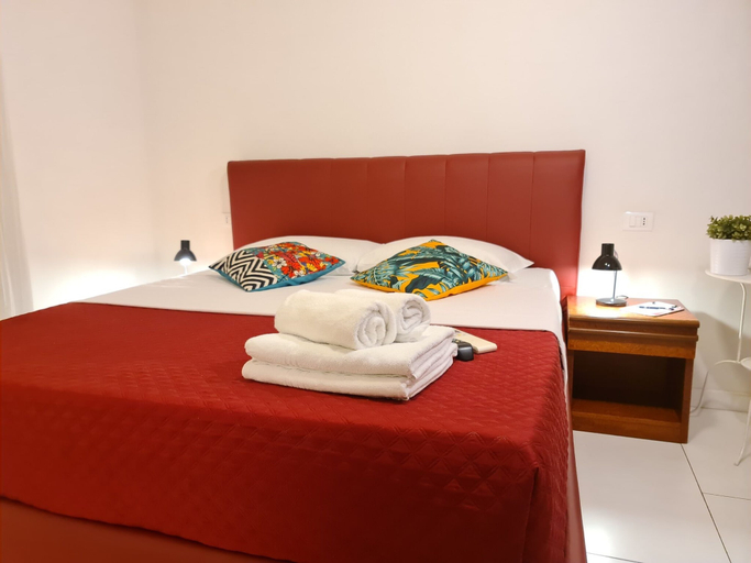 Bedroom 3, I Dormienti, Rome