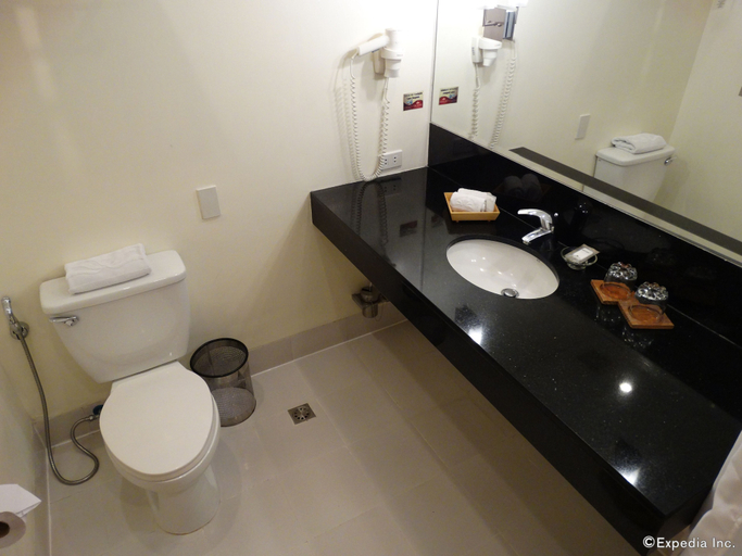Bathroom 5, City Garden Suites Manila, Manila City