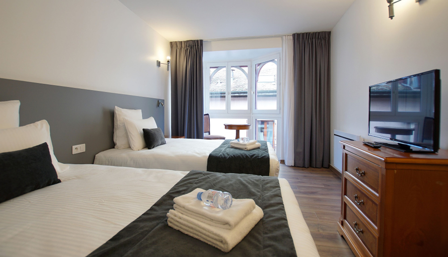Bedroom 4, Hotel Le Bourgogne, Haute-Savoie