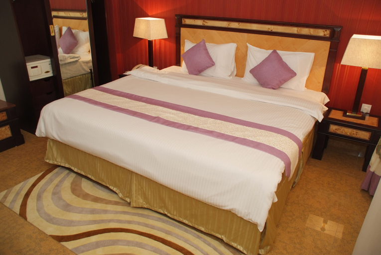 Bedroom 3, Garden Hotel Muscat, Bausher