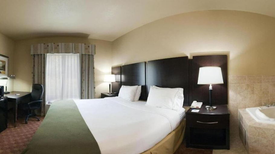 Bedroom 5, Holiday Inn Express & Suites MUSKOGEE, Muskogee