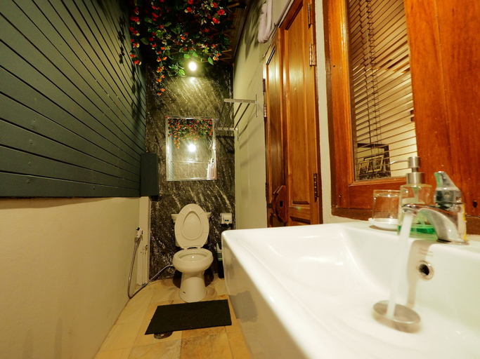 Bathroom 4, Uno Chiangmai, Muang Chiang Mai