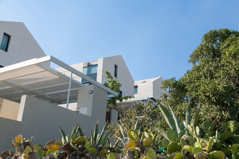 Exterior & Views 2, Omega Villas Complex, Sutivan