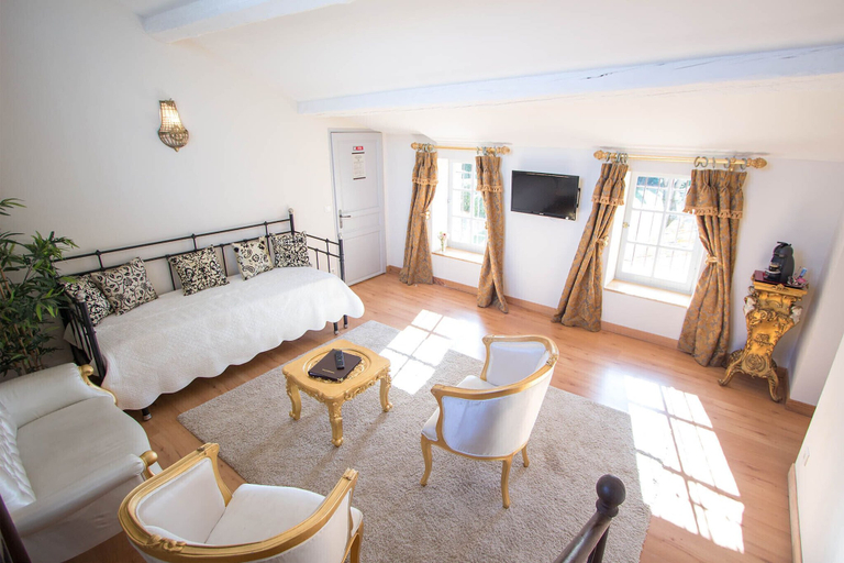 Bedroom 3, Château Rieutort, Hérault