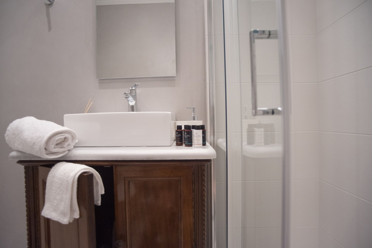 Bathroom 3, Living near Acropolis by Sylvia Staikou, Attica