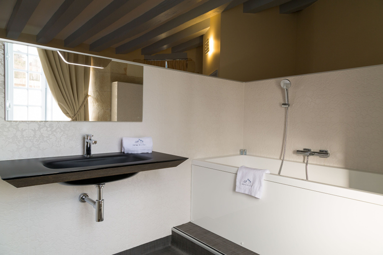 Bathroom 4, Château de Dissay, The Originals Collection, Vienne