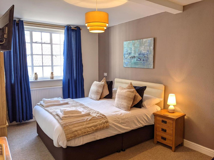 Bedroom 2, Sparkford Inn, Somerset