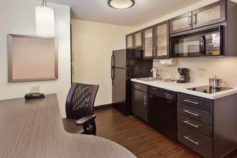 Others 5, Sonesta Simply Suites Somerset, Somerset