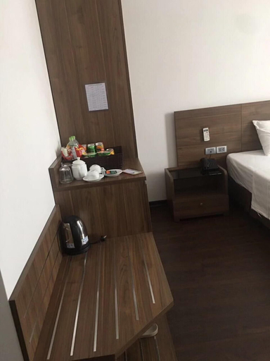 Bedroom 3, Lakeside Dailai Hotel, Phúc Yên