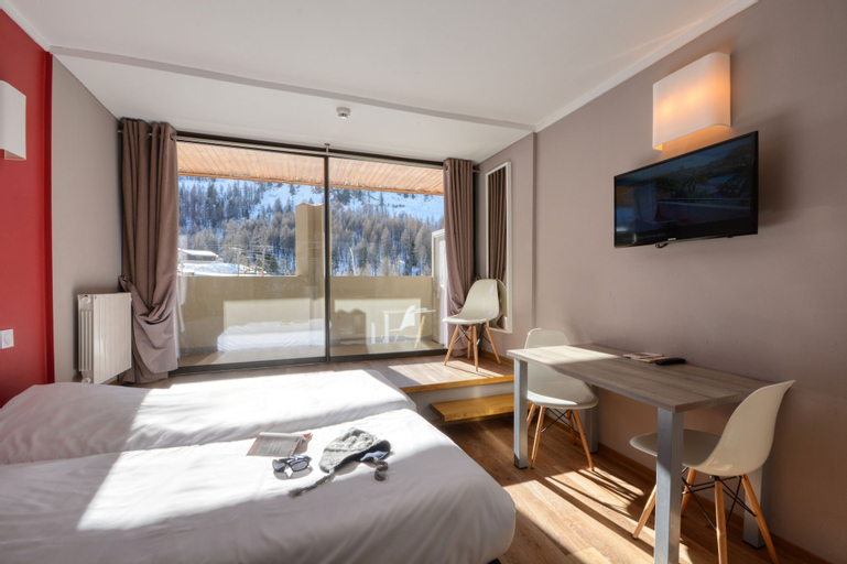 Bedroom 16