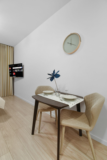 Others 5, Studio Win Herastrau, Municipiul Bucuresti