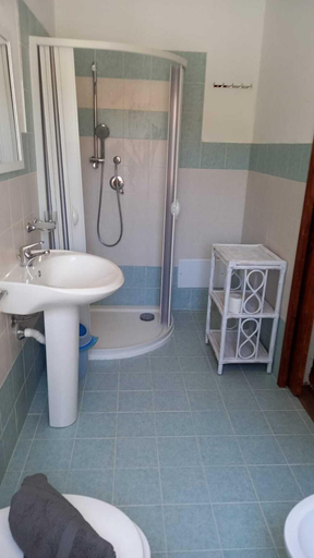 Bathroom 4, B&B Rena Majore con piscina privata!, Olbia-Tempio