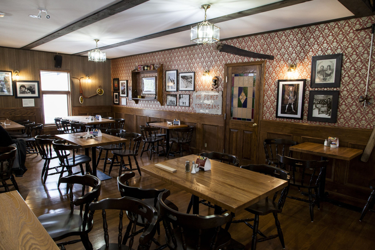 Food & Drinks 5, The Georgetown Inn, Division No. 15
