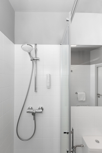 Bathroom 4, Hotel Perla, Kraków City