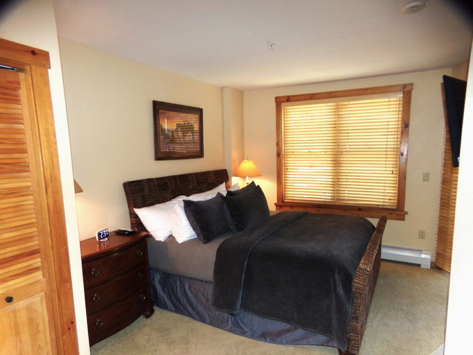 Bedroom 2, Buffalo Lodge 3 Bed 3 Bath, Summit