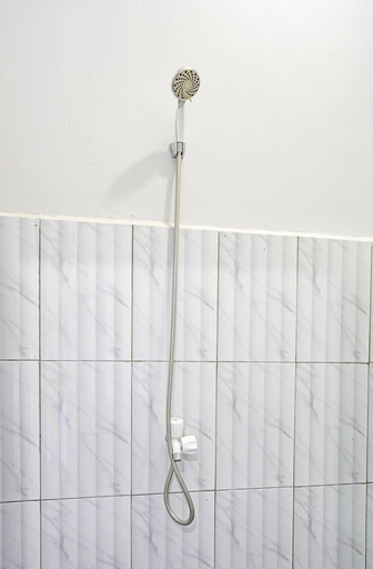 Bathroom 4, Oyo 91594 Bungah Residence Syariah, Gresik